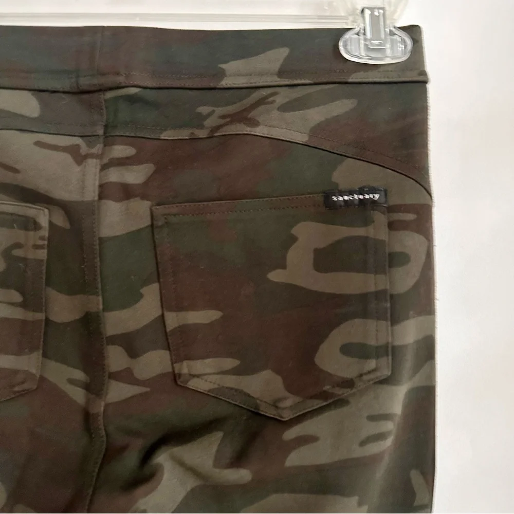Sanctuary x Anthropologie Camo Leggings Size Small